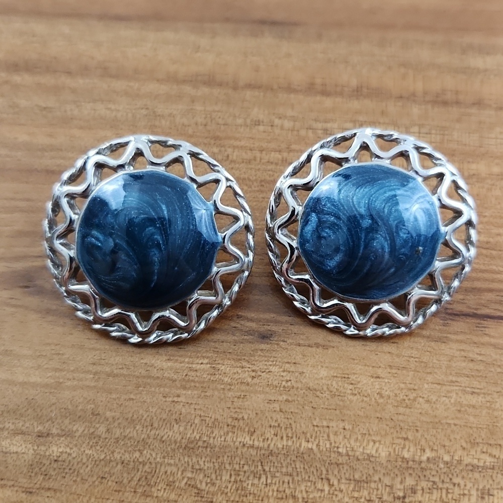 Vintage 80s Silver Tone Blue Swirl Cabochon Earrings Filigree Round - Picture 4 of 5